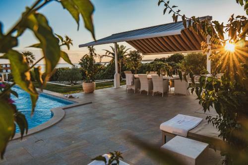 Luxury Apartments White Villa Violeta