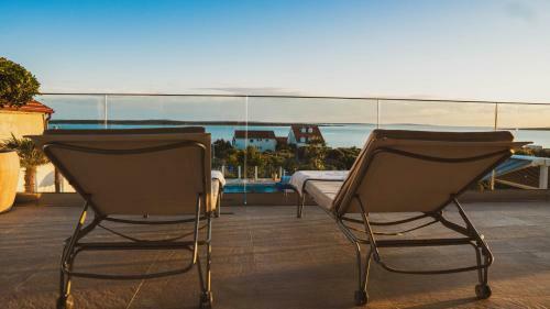 Luxury Apartments White Villa Violeta