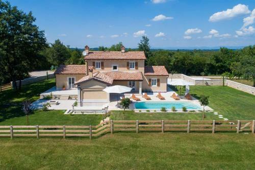 Villa Lucija