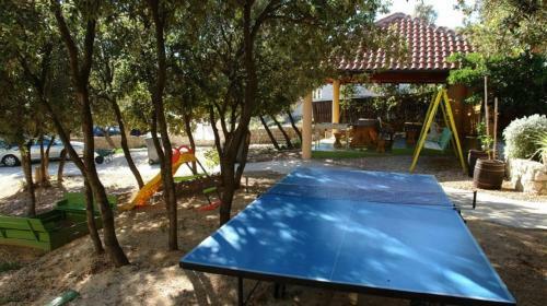 Apartments Mare-200 M From The Beach