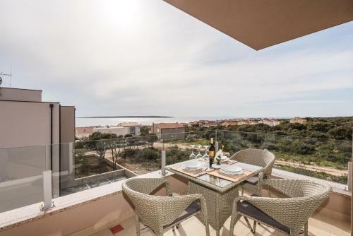 Zoran Brand New Modern Apartments