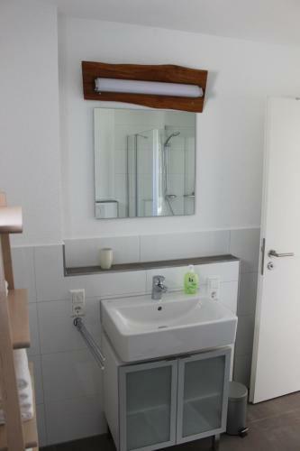 Apartamento Ferienwohnung Zum Hohlenstein