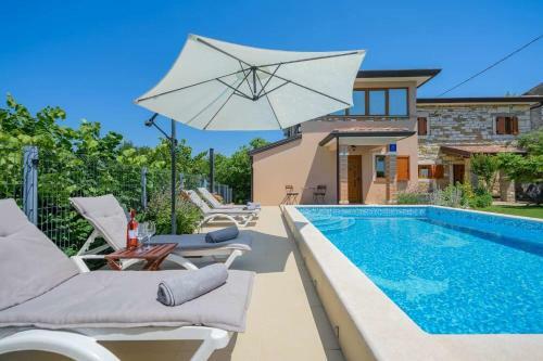 Villa Nila