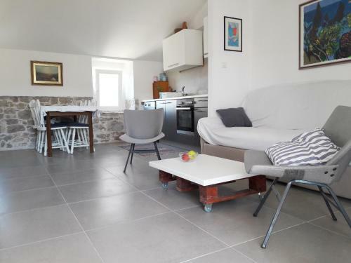 Hostal Ancient House In Modern Style, Sansir Apartment