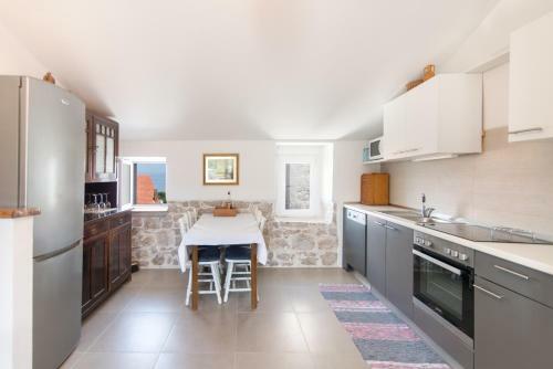 Hostal Ancient House In Modern Style, Sansir Apartment