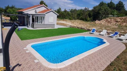 Villa Nane Garden - House With Pool