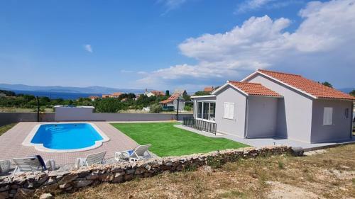 Villa Nane Garden - House With Pool