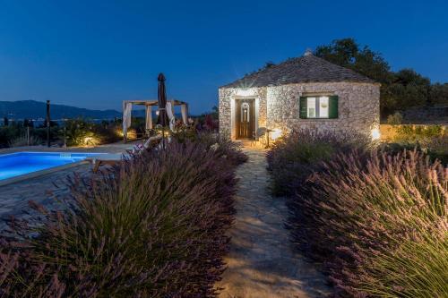House Magical Island
