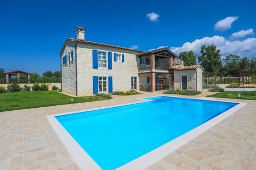 Beautiful Villa Rajki 1 & Rajki 2