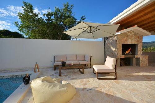 Holiday House With A Swimming Pool Marina, Trogir - 15565