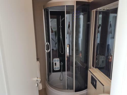 Jacuzzi Studio Apartment