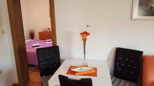 Apartment In Matulji 17036