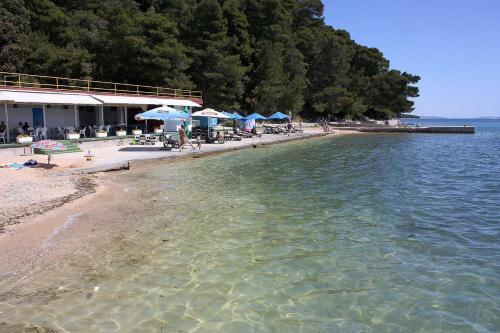 Apartments With A Parking Space Palit, Rab - 4957