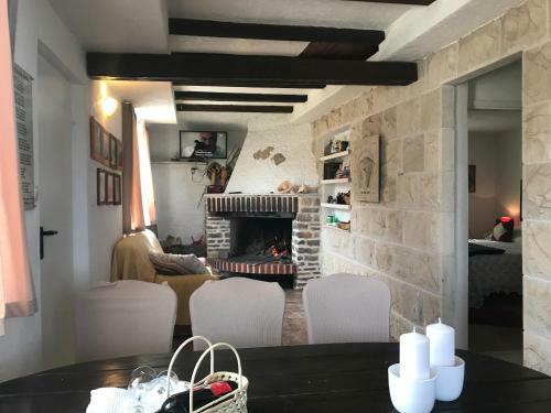 Voscica Stone Cottage