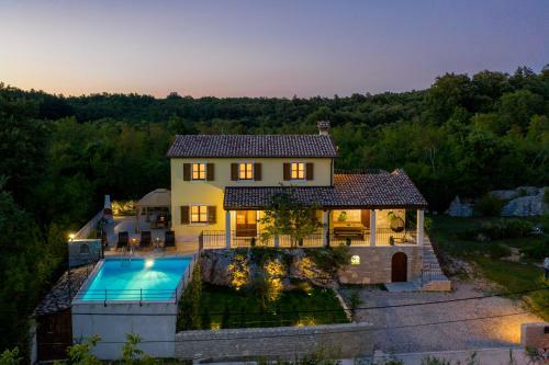 Villa Gogli With Private Pool In Rabac Labin