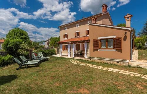 Holiday House Bepina
