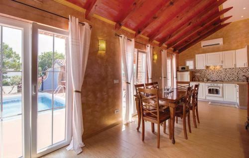 Villa Vila S Bazenom Mavrinac
