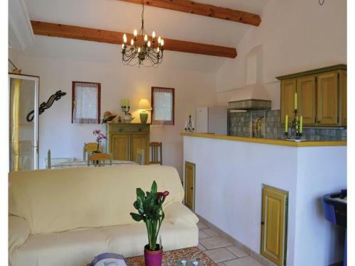 Holiday Home La Lezardiere