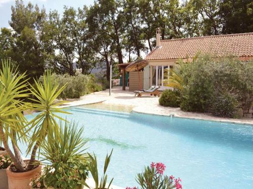 Holiday Home La Lezardiere