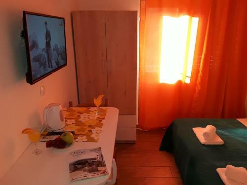 Hostal Rooms Anna