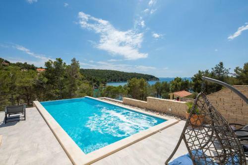 Waterfront Sea Dream Villa