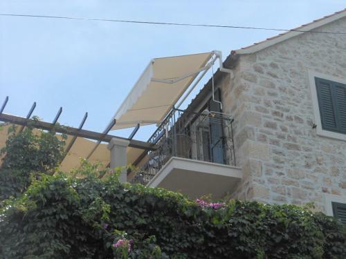 Milna 304 Apartments