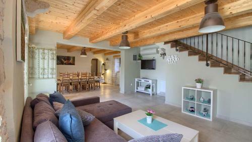 Villa Vila Orbani?i