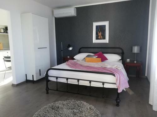 Apartments 4U