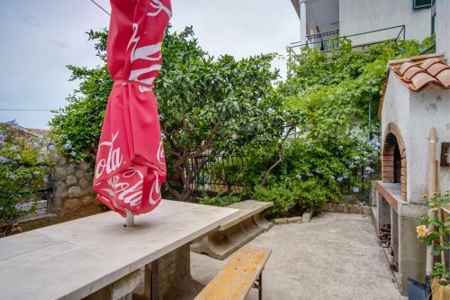 Kon-tiki Apartments