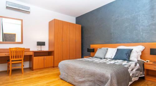 Apartments & Rooms Bianca