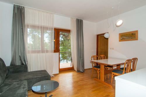 Apartments & Rooms Bianca