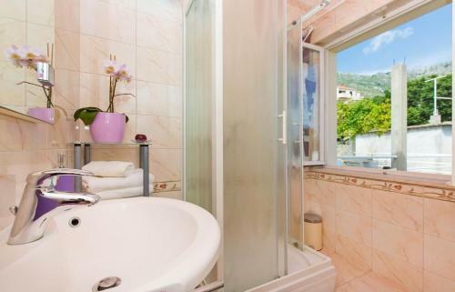 Hostal Double Room Mlini 9043a