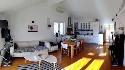 Loft Pianino Apartment With A Big Terrace