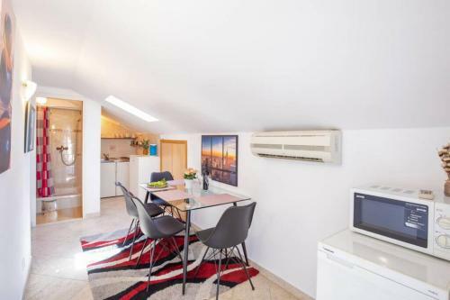 Apartment Klaic - Magic Sea View