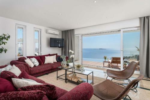 Villa Infinity