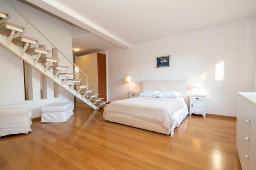 Villa White Pearl