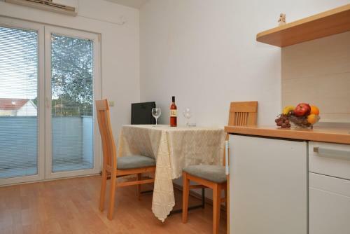Apartmani Vedrana, Murter