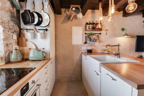 Luxury Leni Guest House