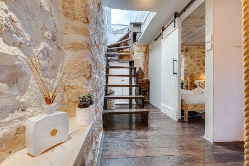 Luxury Leni Guest House