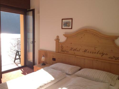 Hotel Albergo Mezzolago