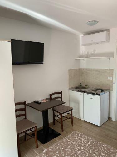 Hostal Apartmani Bella Vista