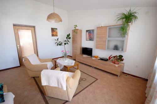 Apartment Mica