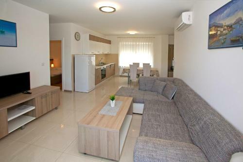 Apartments Maslina II