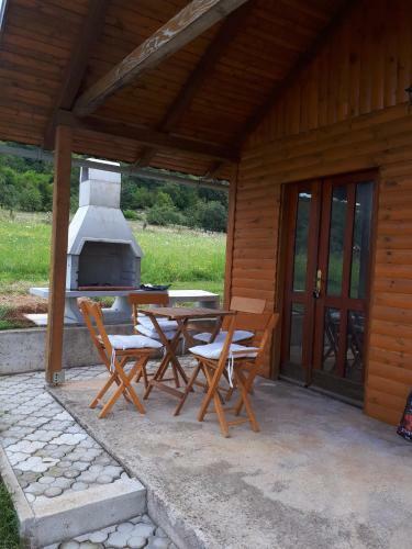 Holiday House Leona