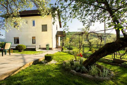 Apartman Karlo
