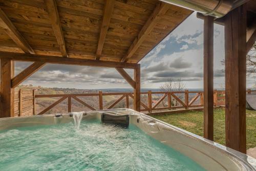 Primus Hot Tub Home
