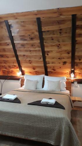 Hostal Rustic Lodge Plitvice 1
