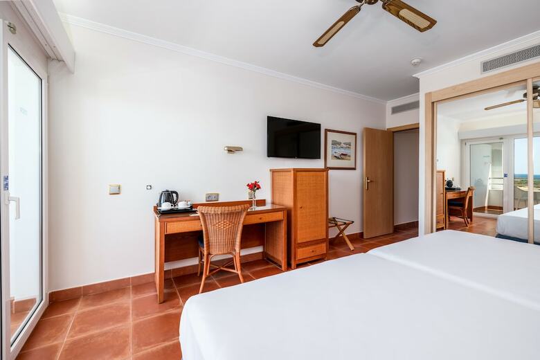 Playacartaya Aquapark & Spa Hotel