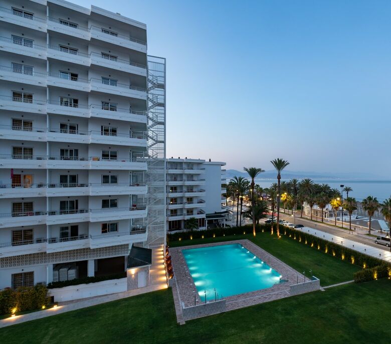 Hotel Apartamentos Bajondillo