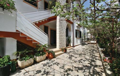 Apartamentos Corinne Garden Residence